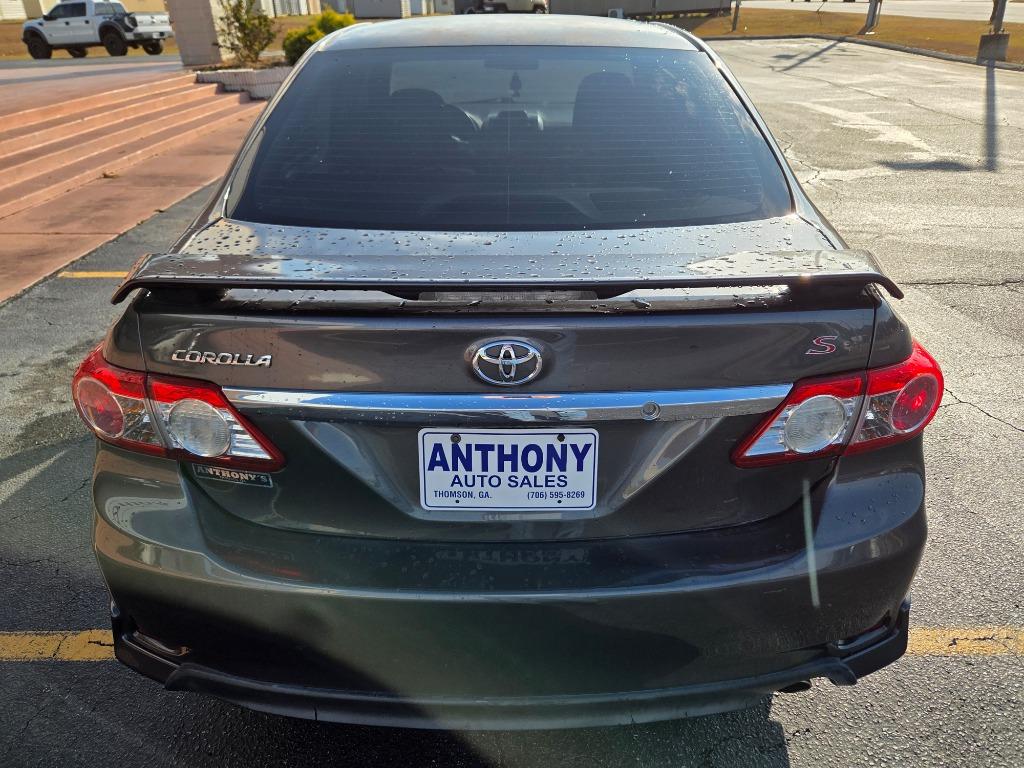 2013 Toyota Corolla LE