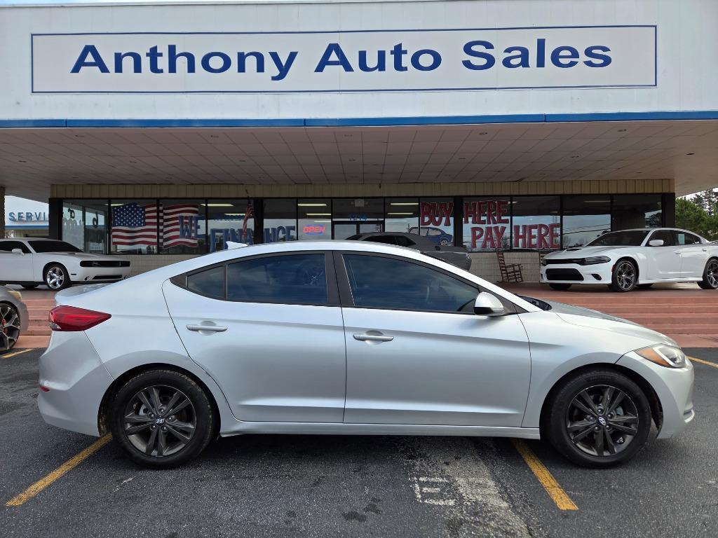 2018 Hyundai Elantra SEL's photo