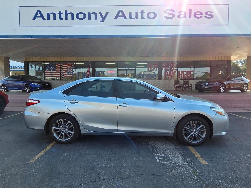 2017 Toyota Camry SE