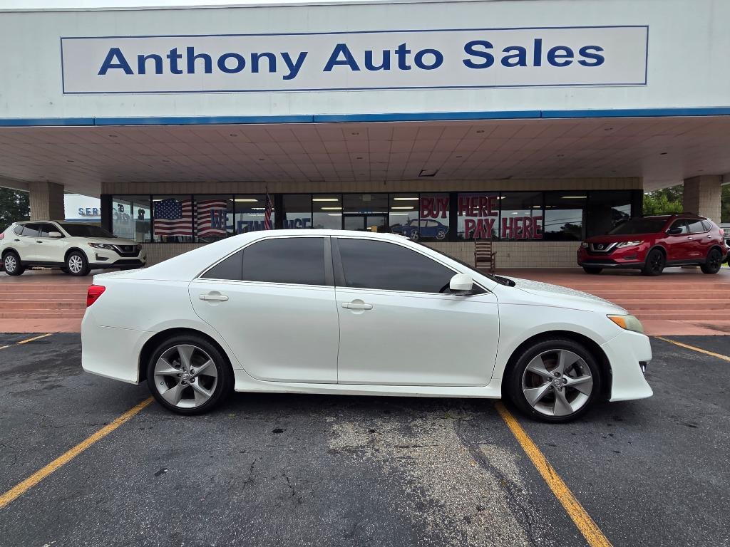 2012 Toyota Camry 2.5 Auto SE Limited Edition's photo